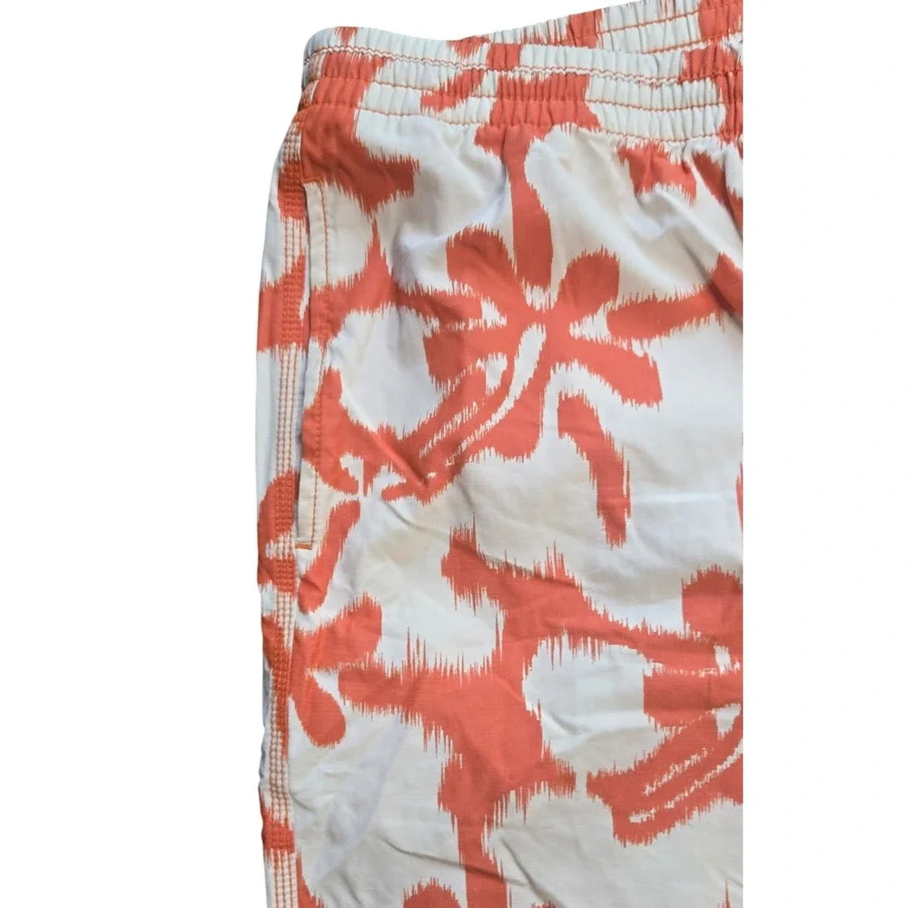 Tommy Bahama Relax Swim Trunks Men's XL‎ Orange White Hawaiian Floral Mesh Lined